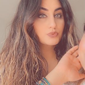 Meet your Posher, Jasbina